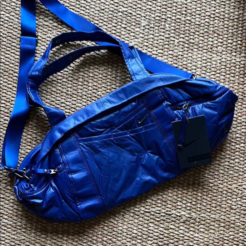 NWT Nike Blue Duffel Bag Lightweight and Versatile